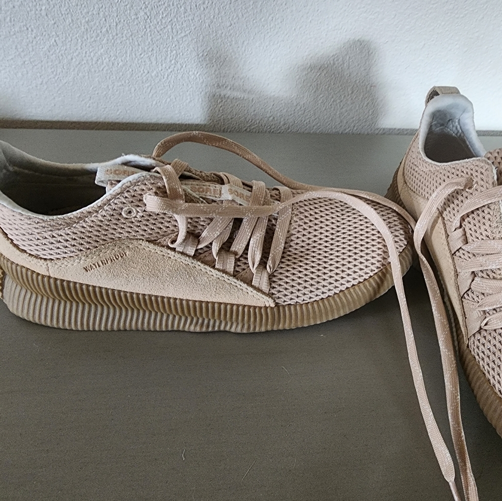 Womens sorel sneakers
